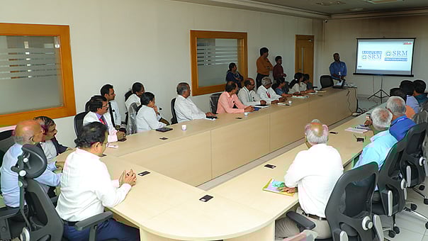 எஸ்.ஆர்.எம் பல்கலைக்கழகம் மற்றும் விகடன் இணைந்து வழங்கும் 'பெருமைமிகு திருச்சி'!