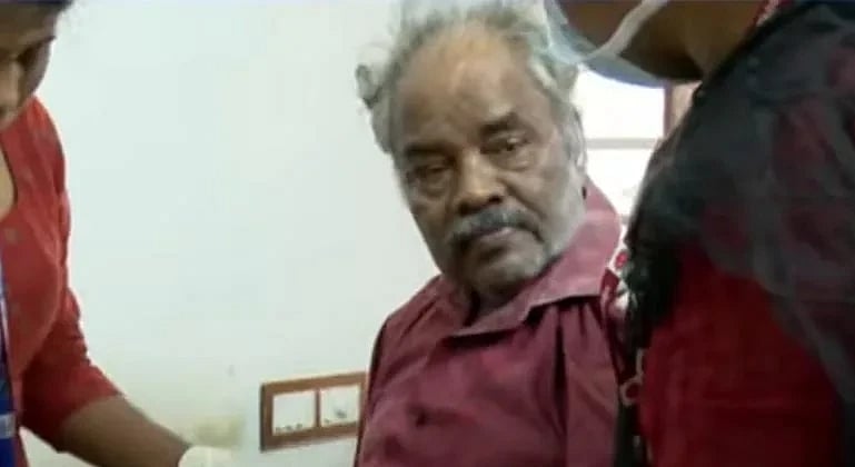 படுக்கை நோயாளி தந்தை, கைவிட்டு வாடகை வீட்டை காலிசெய்த மகன்... போலீஸ் வழக்குப்பதிவு!