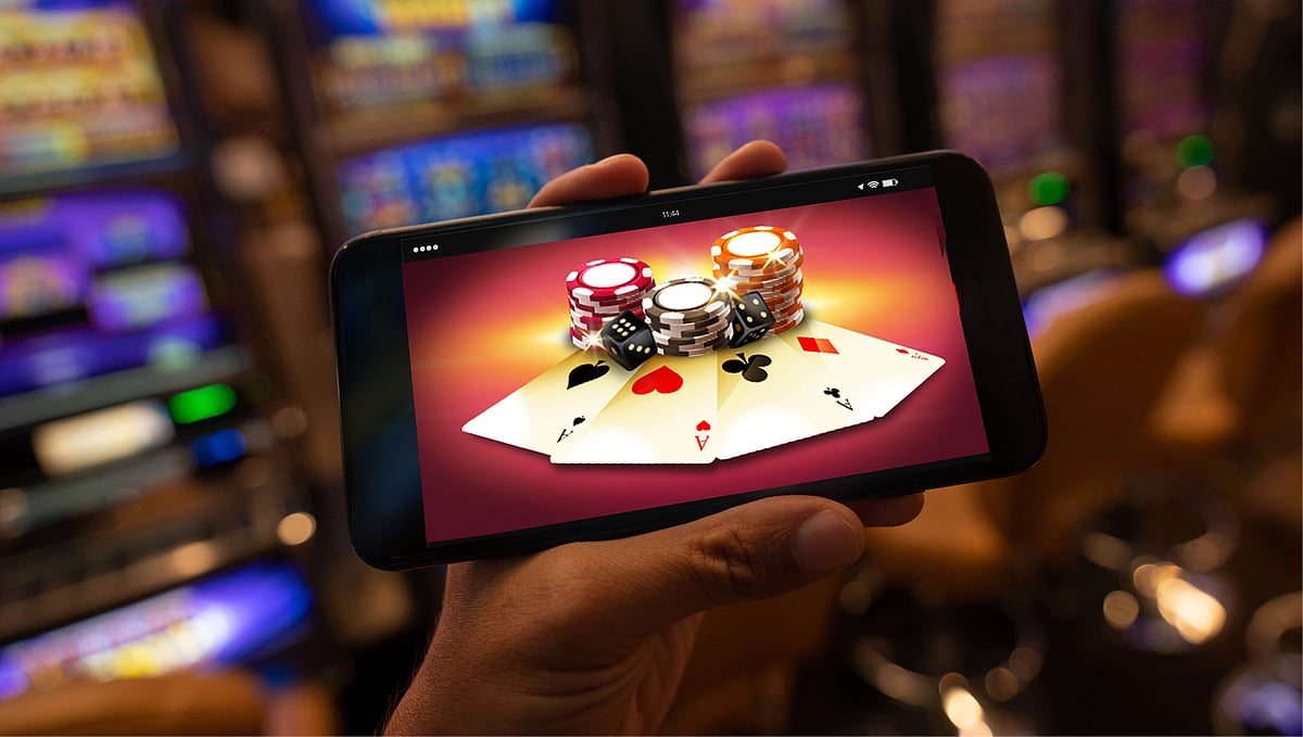 மீண்டும் தீவிரமாகும் ஆன்லைன் சூதாட்டம்; 7 மாதங்களில் 13 பேர் மரணம்... `தடைச் சட்ட' வழக்கு என்ன ஆனது?