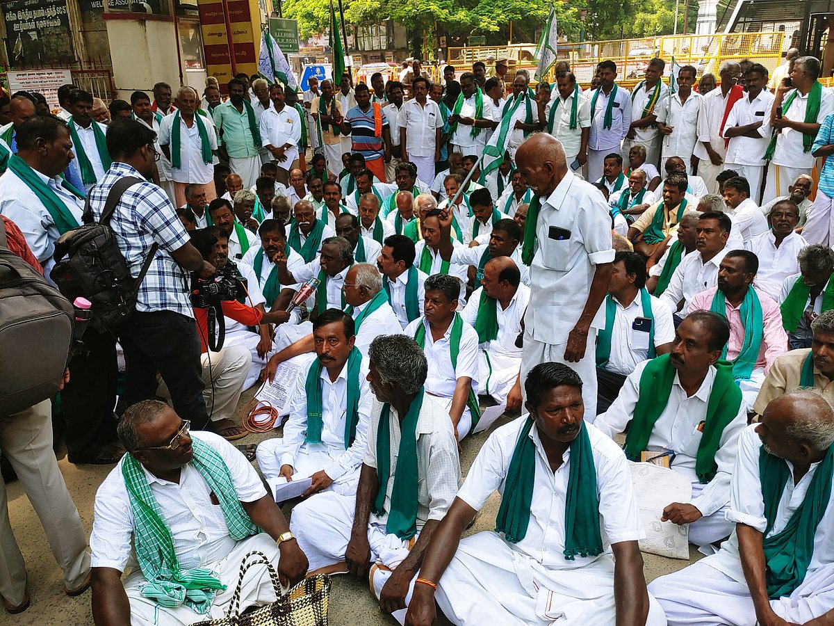 முல்லைப்பெரியாறில் புதிய அணை; முற்றுகையிட்ட விவசாயிகள்!