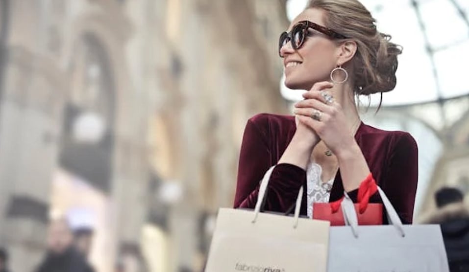 Money: பணத்தால சந்தோஷத்தை வாங்க முடியும்... ஆனா, அதிக சந்தோஷம் எது தெரியுமா? - ஆய்வு தகவல்!