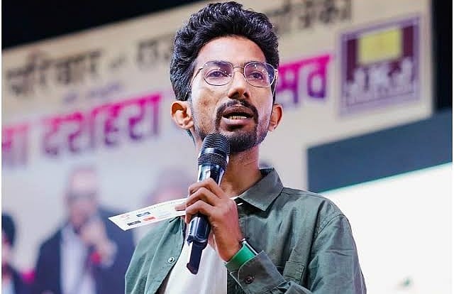 வேட்புமனு நிராகரிப்பு: ``தேர்தல் ஆணையத்தை பார்த்து சிரிப்பதா அழுவதா?