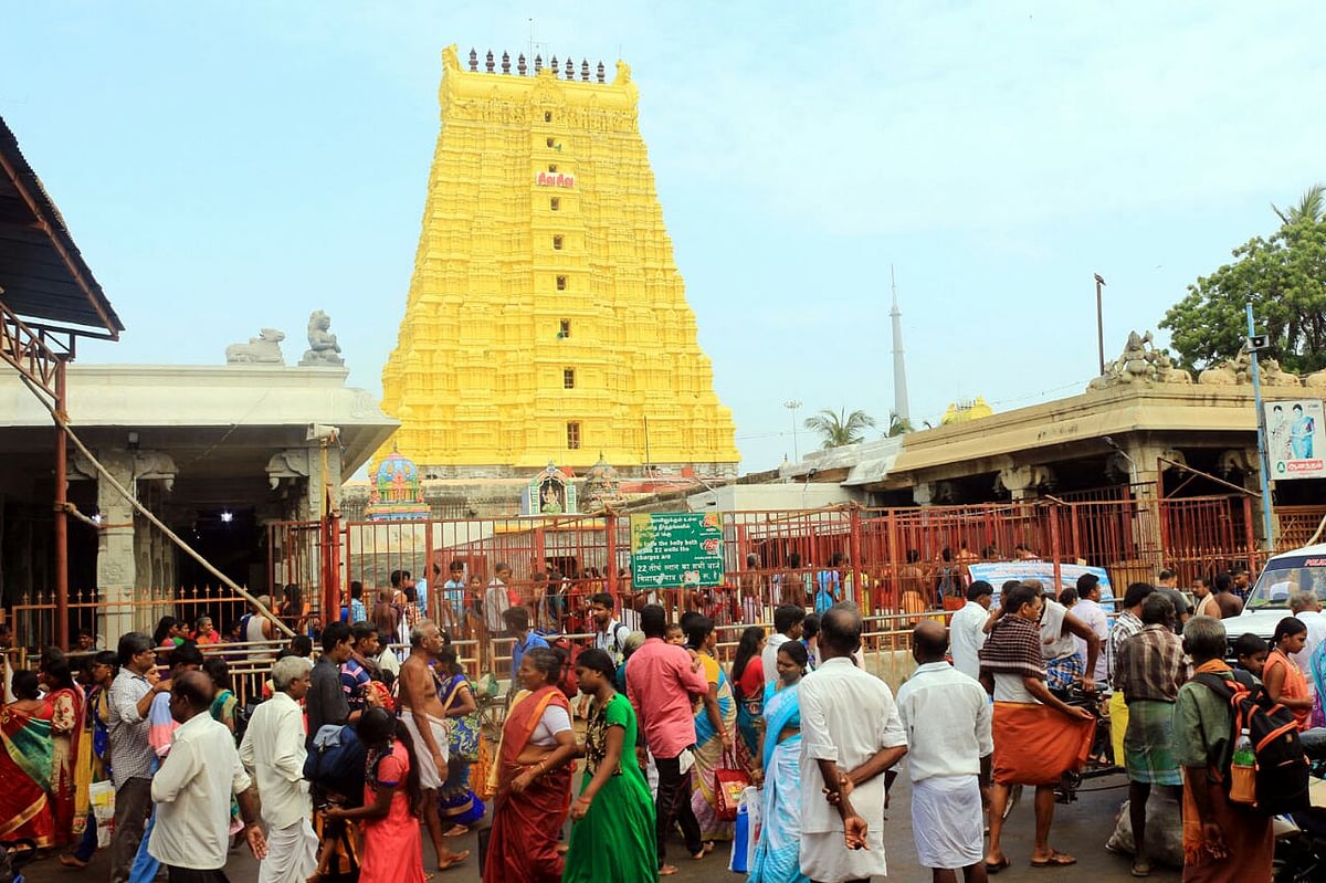 கோயில் ஊழியர்களின் வைப்பு நிதி மோசடி; முன்னாள் இணை ஆணையர் உட்பட நால்வர்மீது குற்றப்பத்திரிகை தாக்கல்