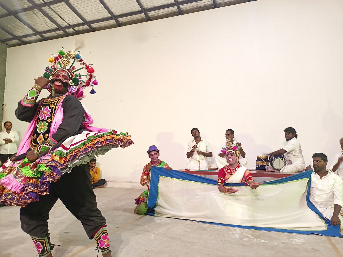 ‘‘வந்தேன் இங்கு என்னைப் பாருங்க!’’ - கோவையில் பாஞ்சாலி சபதம் தெருக்கூத்து | Photo Album