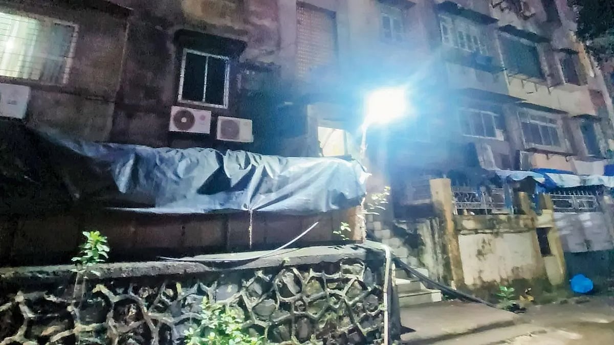 Anupam kher: நடிகர் அனுபம் கெர் அலுவலக பூட்டை உடைத்து ரூ.4.15 லட்சம், படத்தின் நெகட்டிவ் திருட்டு!