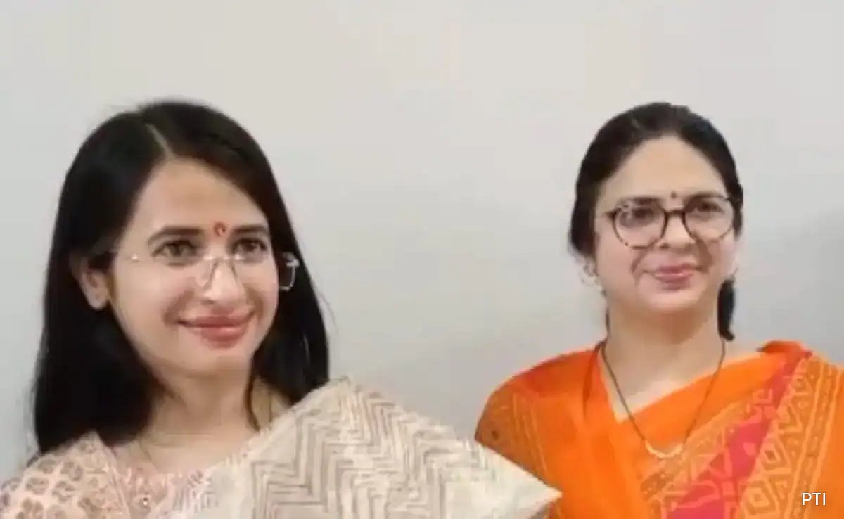 மத்திய பிரதேசம்: 11-வது வகுப்பில் தோல்வி, மூன்று முயற்சிகளில் துணை கலெக்டரான விவசாயி மகள்!