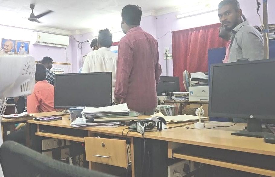 விஜிலென்ஸ் ரெய்டு