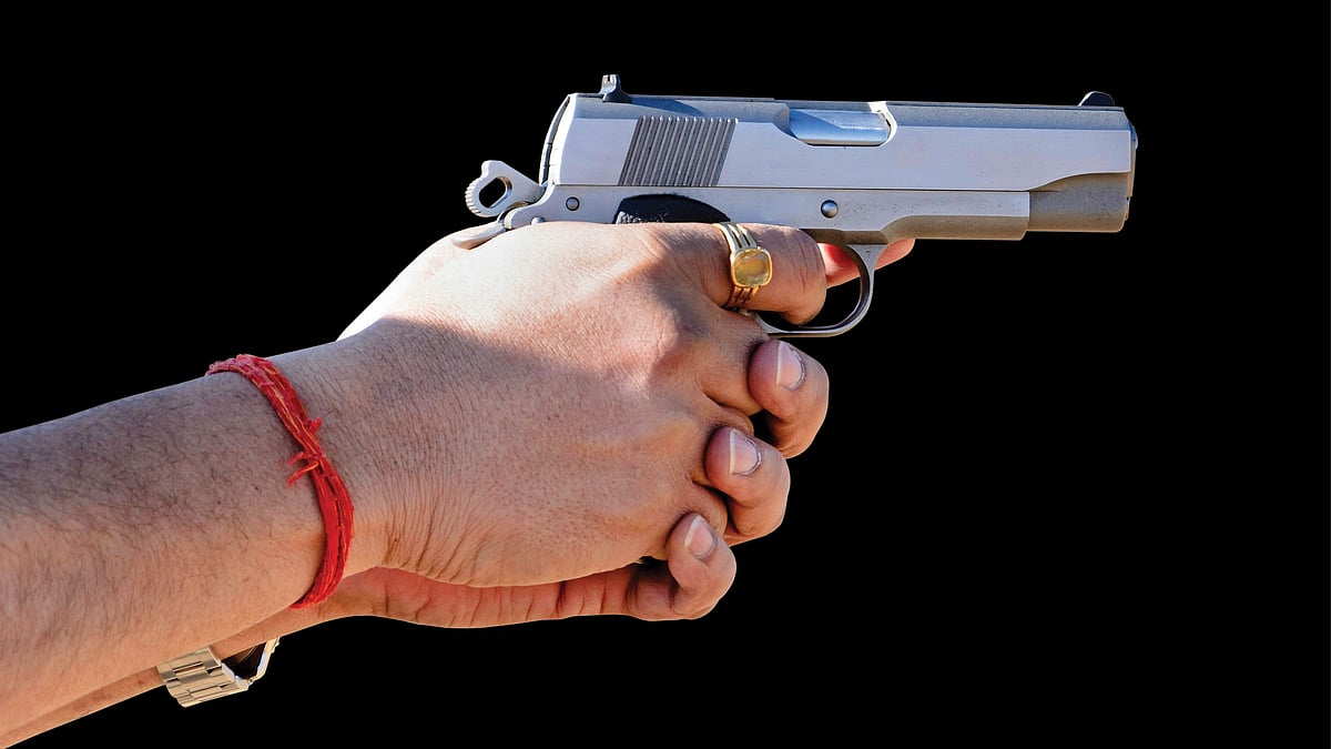 போலீஸ் ரேடாரில் யார், யார்?