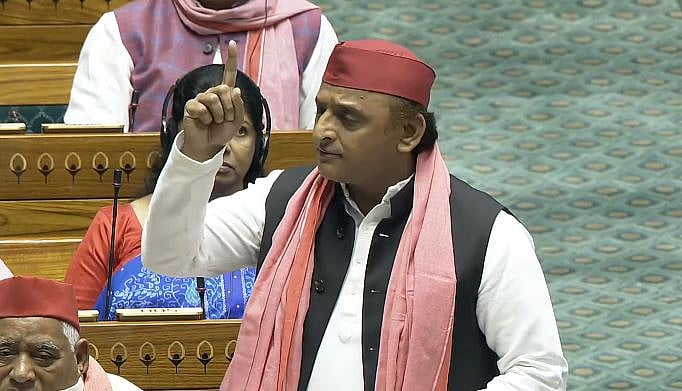 `இரட்டை இன்ஜின் பாஜக அரசின் தோல்விக்கு மிக முக்கிய உதாரணம் உத்தரப்பிரதேசம்!'- அகிலேஷ் யாதவ் காட்டம் 