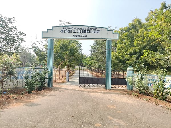 சேலம்: 2 ஆண்டுகளாகச் சிரமப்பட்ட அரசுப் பள்ளி மாணவர்கள்; பேருந்து வசதி ஏற்படுத்திக் கொடுத்த ஆட்சியர்!