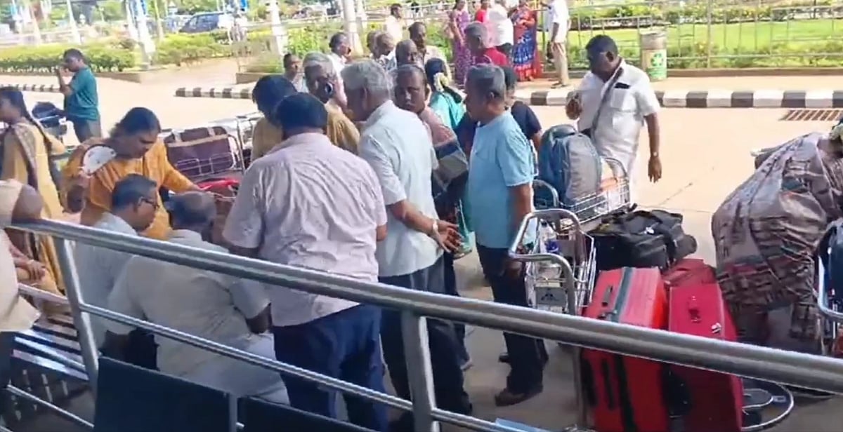 அயோத்தி செல்ல போலியான டிக்கெட்டுன் வந்த பயணிகள்;  மதுரை விமான நிலையத்தில் பரபரப்பு - நடந்தது என்ன?