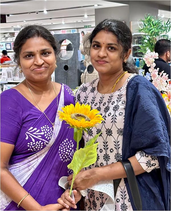 பிரேம்ஜிஸ் மாமியார் மசாலா ஆரம்பிக்க காரணம் அவர்தான்!” - பிரேம்ஜி மனைவி  இந்து பேட்டி - Vikatan