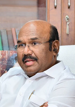 ஜெயக்குமார்