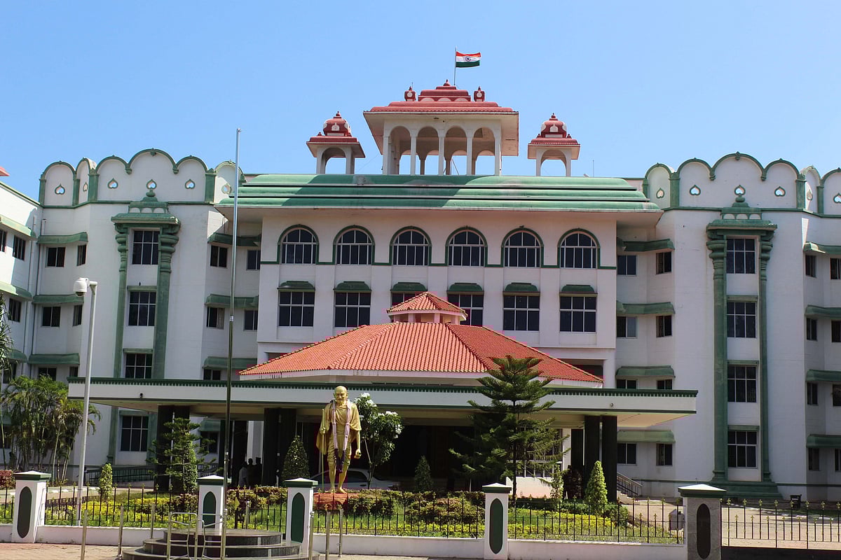 `வழக்கறிஞர் வாஞ்சிநாதன் மீது நீதிமன்ற அவமதிப்பு நடவடிக்கை' -  தலைமை நீதிபதிக்கு பரிந்துரை!