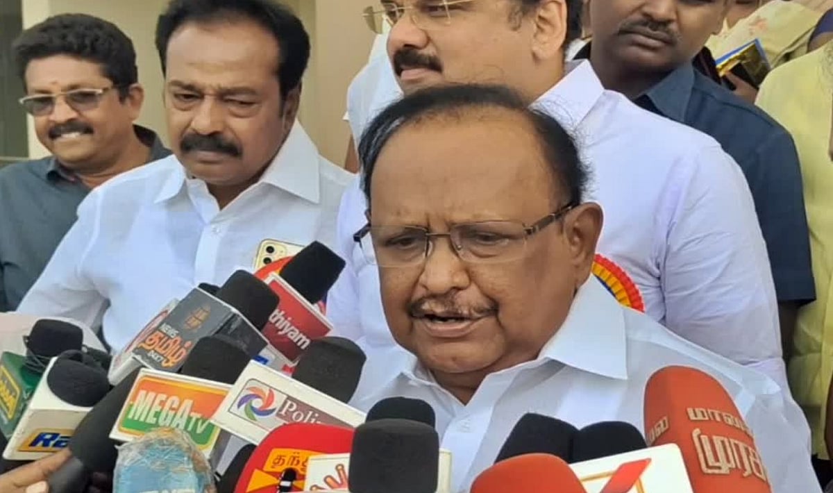 ``விஜயை கண்டு திமுக அஞ்சவில்லை; எங்களுக்கு போட்டி தேவை