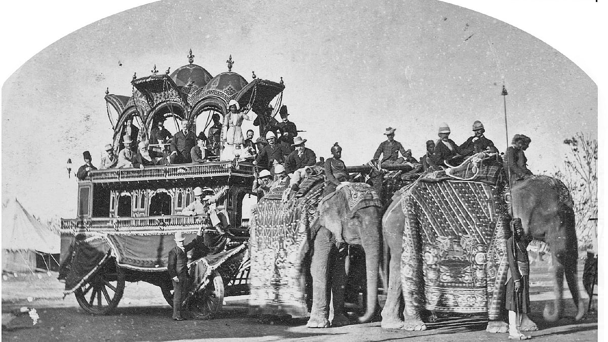 விமானத்தை இழுத்து வந்த யானைகள் : அந்தக் காலத்து யானைக் கதைகள் - ஆச்சர்ய வரலாறு