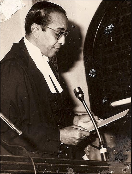 நீதிபதி சத்யதேவ்