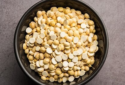 Doctor Vikatan: அதிகப்படியான bleeding... பொட்டுக்கடலை சாப்பிட்டால் உடனே நிற்குமா?