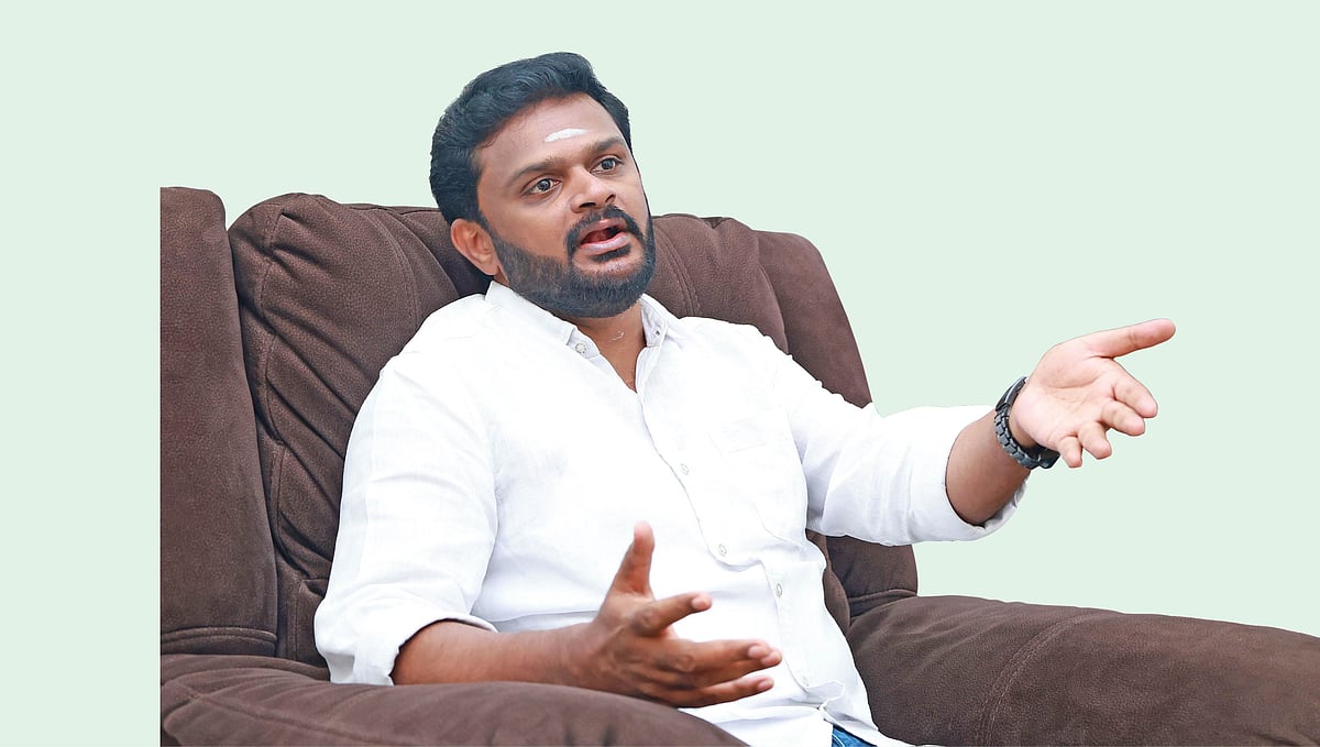 `ஆர்.எஸ்.எஸ் தலைவர்கூட `சங்கி’க்கு இப்படியொரு விளக்கம் தரமாட்டார்’ - சீமானை சீண்டும் கல்யாணசுந்தரம்