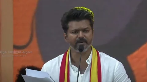 TVK : `கூத்தாடி என்கிறார்கள்; சினிமா என்றால் வெறும் பாட்டு, டான்ஸ் மட்டும் தானா?' - காட்டமான விஜய் | மாநாடு Live Updates | Vijay TVK first conference Live Updates - Vikatan