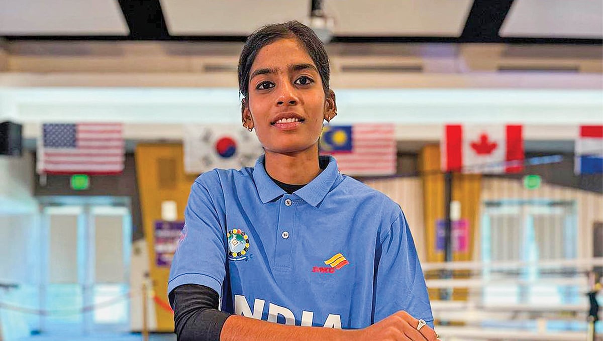 Ananda Vikatan 27 November 2025 கேரம் தங்கம் வென்ற தமிழச்சி காசிமா