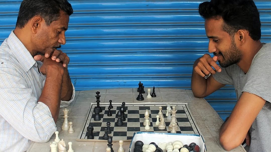கேரளா : ஒரு கிராமத்தையே காப்பாற்றிய 'செஸ் விளையாட்டு' - இந்தியாவின் Chess Village பற்றி தெரியுமா?