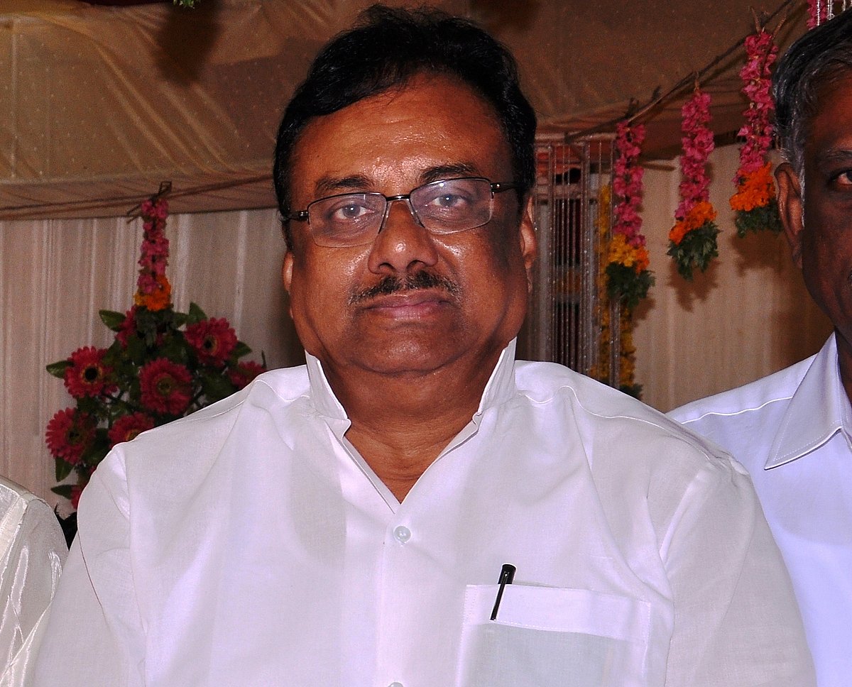 `அனைவரையும் அரவணைத்துக் கொள்ளும் மனம் படைத்தவர்' - EVKS-க்கு இரங்கல் தெரிவிக்கும் அரசியல்வாதிகள்