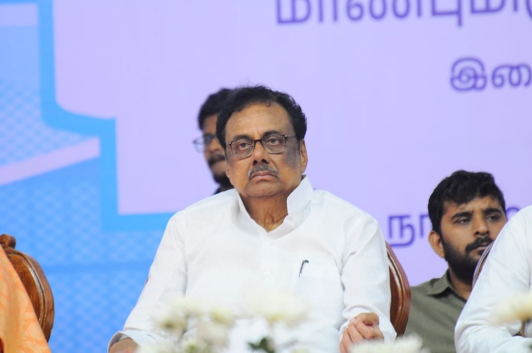 ``அதிரடி அரசியல்வாதி; வெளிப்படையாக பேசக் கூடியவர்'' -ஈ.வி.கே.எஸ்.இளங்கோவனை நினைவுகூறும் தொண்டர்கள்!