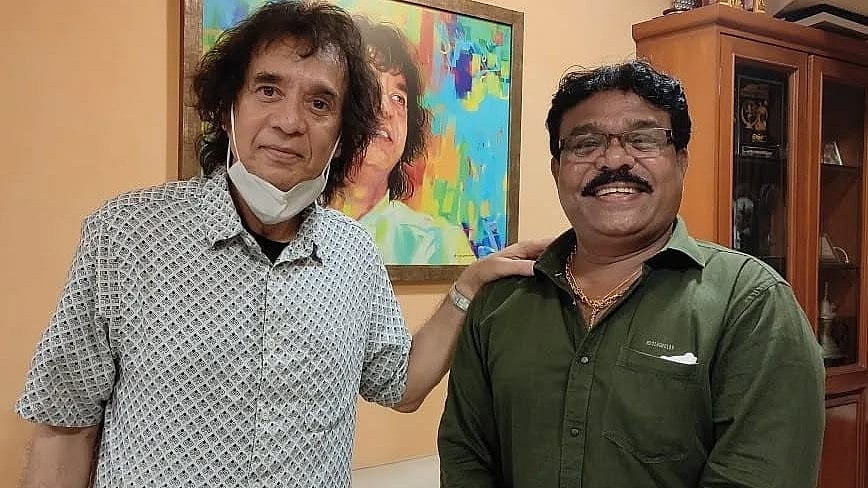 Zakir Hussain: `அவருக்காக தபேலாக்களை உருவாக்கினேன்; அவர் என் வாழ்வை உருவாக்கினார்' - ஹரிதாஸ் வட்கர்
