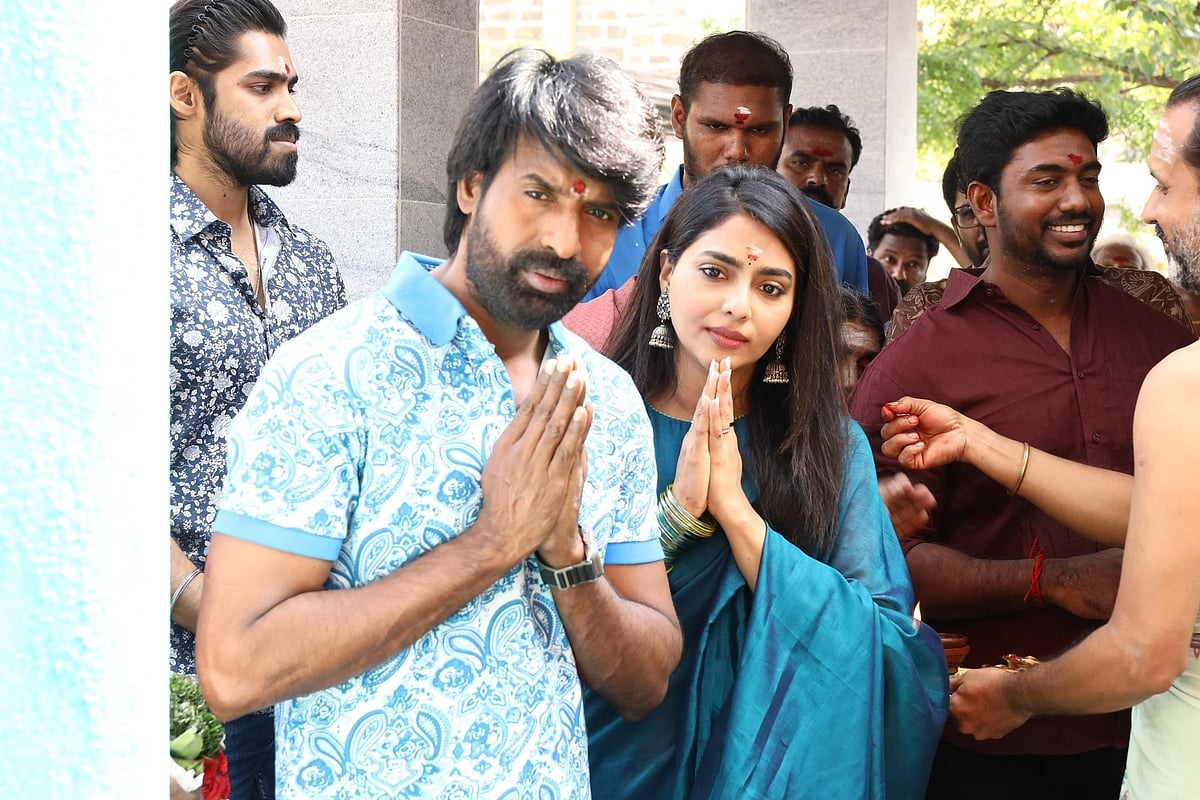 Soori: சூரி - ஐஸ்வர்யா லட்சுமி இணைந்து நடிக்கும் `மாமன்' படத்தின் பூஜை க்ளிக்ஸ்|Photo Album     