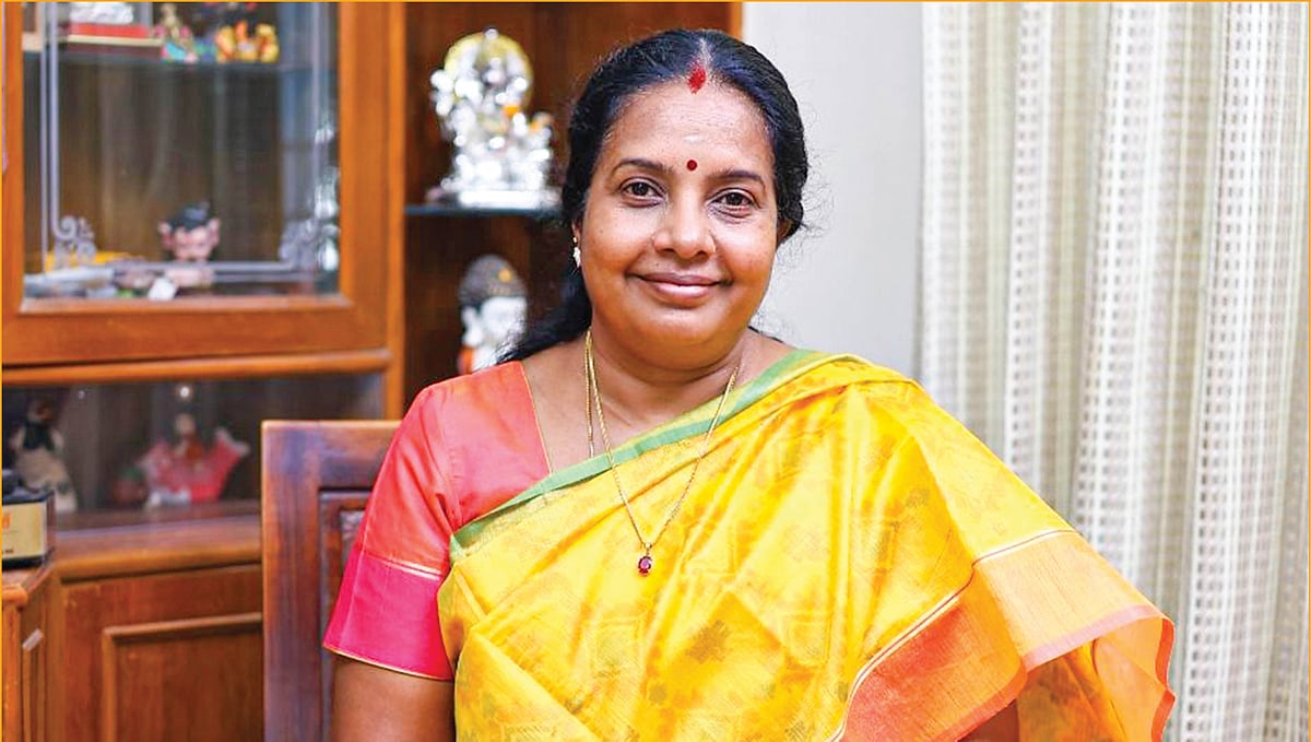 'அடுத்த ஜெயலலிதா' - புகழ்ந்த பாஜக நிர்வாகி... வானதி சீனிவாசன் ரியாக்ஷன் இதுதான்..!