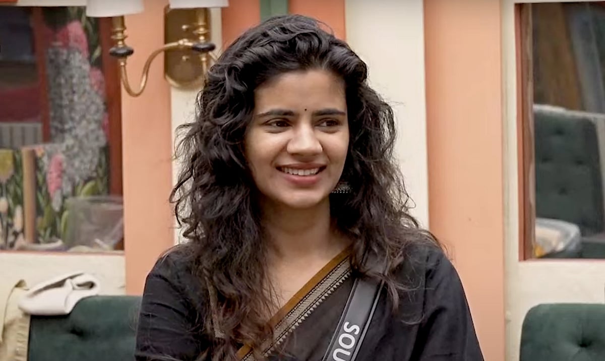 BB Tamil 8: 'பின்னாடி பேசக்கூடாது...' - சவுந்தர்யாவின் பெற்றோர் சொன்ன அறிவுரை 