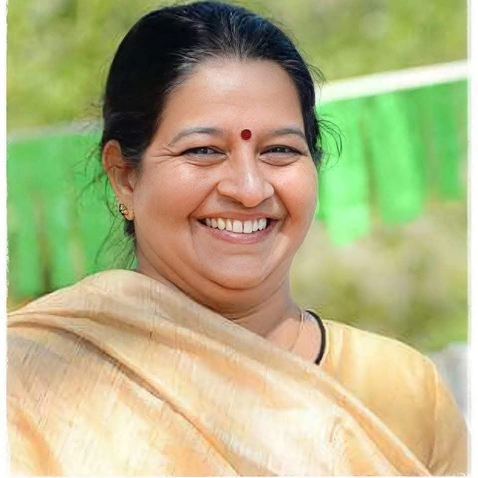 Kerala: 18 அடி உயரத்திலிருந்து தவறி விழுந்த காங். எம்எல்ஏ உமா தாமஸ்... ஆபத்தான நிலையில் சிகிச்சை