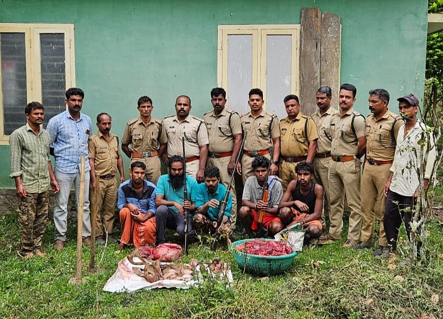 மும்மாநில எல்லையில் அத்துமீறும் கேரள வேட்டை கும்பல்; கூட்டு நடவடிக்கைக்கு வலியுறுத்தும் ஆர்வலர்கள்!