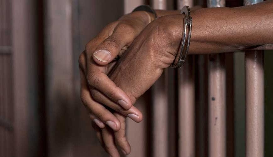 மும்பை: மூத்த மகள் மீது மட்டும்தான் பாசமா... தாயைக் கொன்ற இளைய மகள்; நடந்தது என்ன?