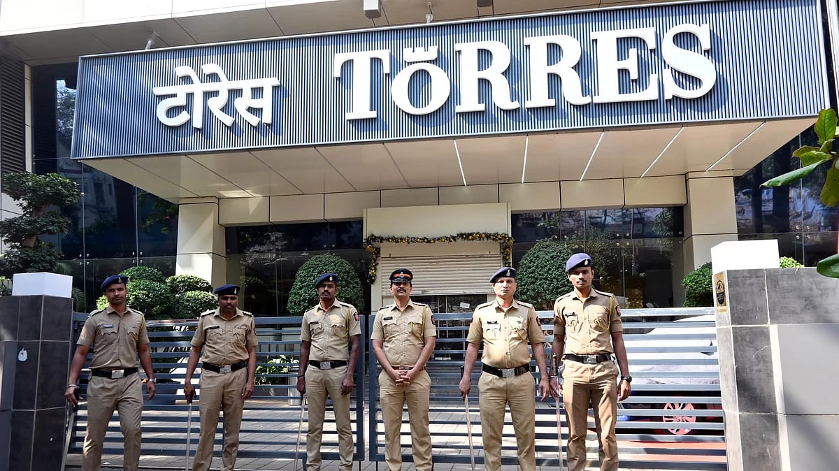 `400% வட்டி, ரத்தினகல்; ஒரு லட்சம் பேரிடம் ரூ.1000 கோடி மோசடி’ - உக்ரைன் ஓடிய நகைக்கடை உரிமையாளர்