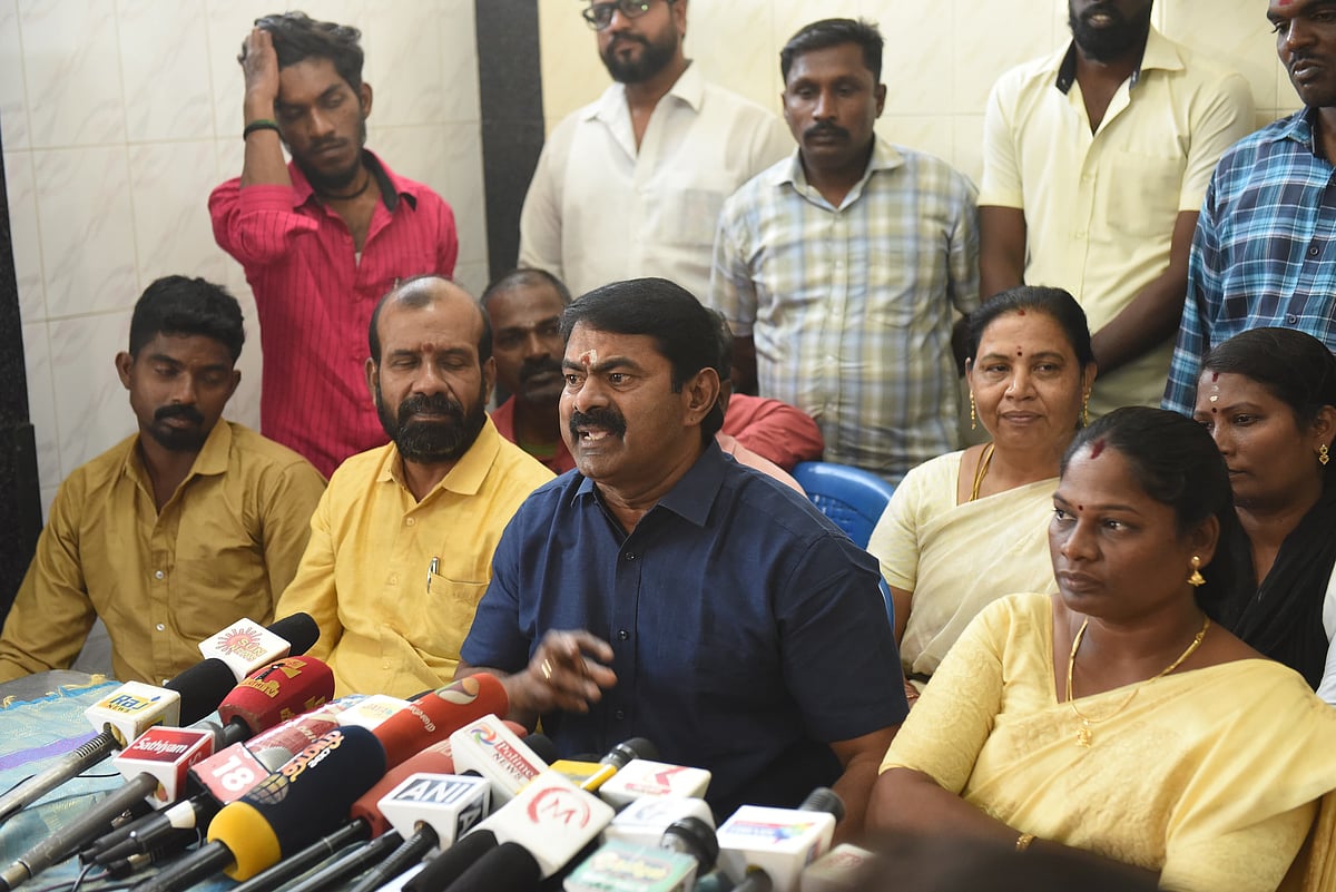 `பெரியாரை ஒழிப்பதுதான் என் கொள்கை..!' - சீமான் காட்டம்