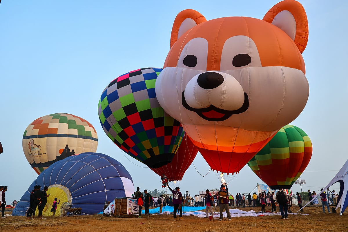 Balloons Festival: களைகட்டிய சர்வதேச பலூன் திருவிழா; வானில் பறக்கும் ராட்சத பலூன்கள்.. | Photo Album
