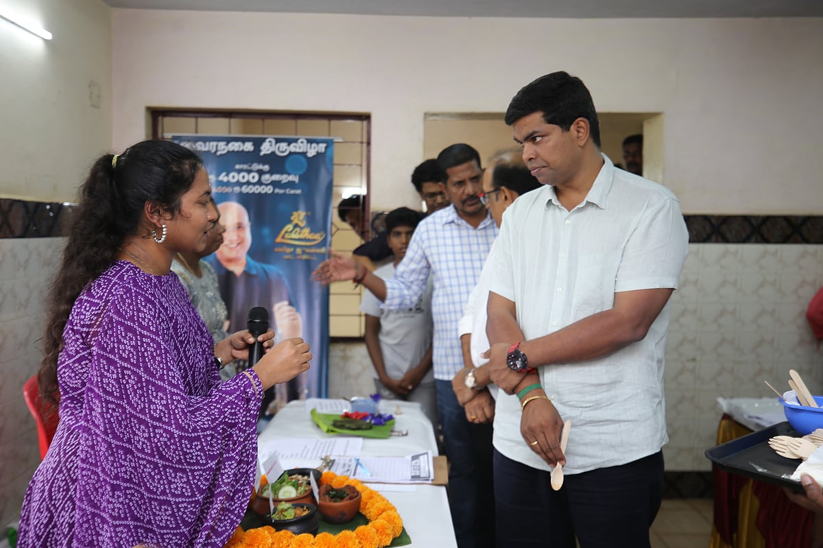 இறால் ரோஸ்ட், நெய்ச்சோறு, சிக்கன் கேக்... காரைக்குடியை கமகமக்க வைத்த அவள் சமையல் சூப்பர் ஸ்டார்..!