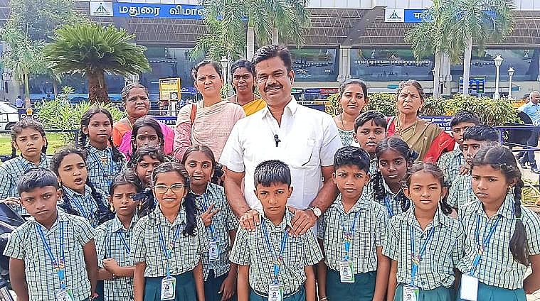 ``நாங்களும் விமானத்தில் பறக்க வேண்டும்'' -அரசுப்பள்ளி மாணவர்கள் ஆசையை  நிறைவேற்றிய ஆசிரியர்கள்..!