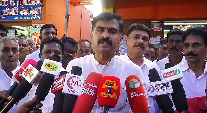 `ஆளுநர் தேநீர் விருந்தை, தவெக தலைவர் விஜய் புறக்க
ணிப்பது நல்லது' - துரை வைகோ எம்.பி!