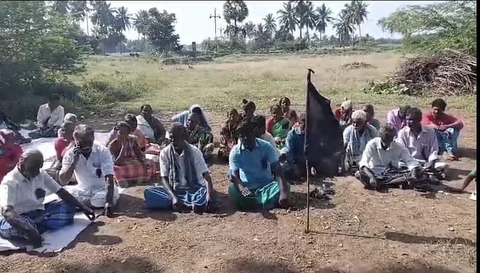 வேங்கை வயல் வழக்கு: 2-வது நாளாக மக்கள் போராட்டம்; கிராமத்தை சுற்றி சோதனைச்சாவடி, போலீஸார் குவிப்பு!