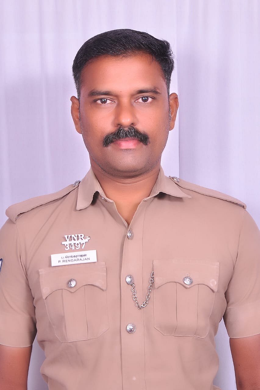 நாடோடியாகத் திரிந்த முதியவரை மீட்டு, கேரளாவில்  குடும்பத்தினருடன் சேர்த்து வைத்த காவலர்!