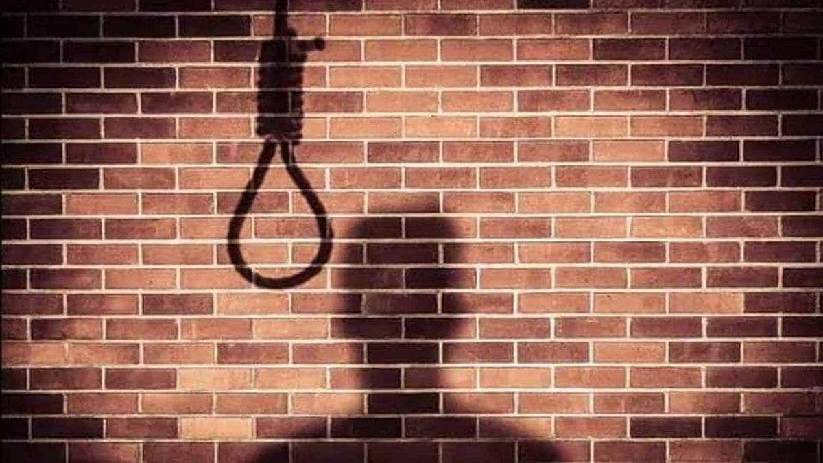 +2 தேர்வு முடிவுக்குப் பயந்து தற்கொலை செய்த மாணவி; 413 மார்க் எடுத்து தேர்ச்சி; தஞ்சையில் சோகம்