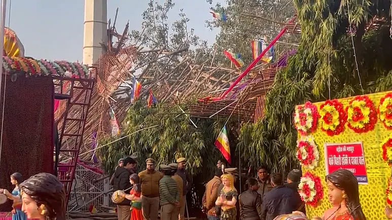 உத்தரப்பிரதேசத்தில் லட்டு திருவிழா: மேடை சரிந்து 6 பேர் பலி, 50 பேர் காயம்..