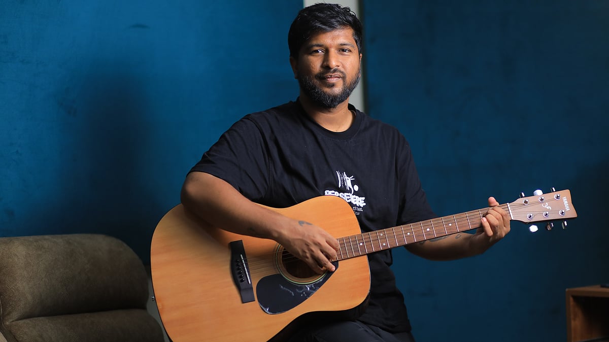 Kudumbasthan: ``லைம் லைட்டை வேஸ்ட் பண்ணிட்டன்னு பேசுனாங்க; ஆனா...'' - இசையமைப்பாளர் வைசாக் பேட்டி