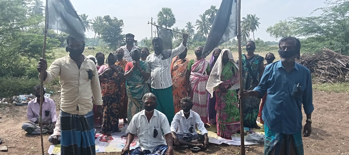 ``மூட்டைப்பூச்சிக்கு பயந்து வீட்டைக் கொளுத்தியிருக்கிறார்கள்'' - வேங்கை வயல் மக்கள் சொல்வதென்ன?