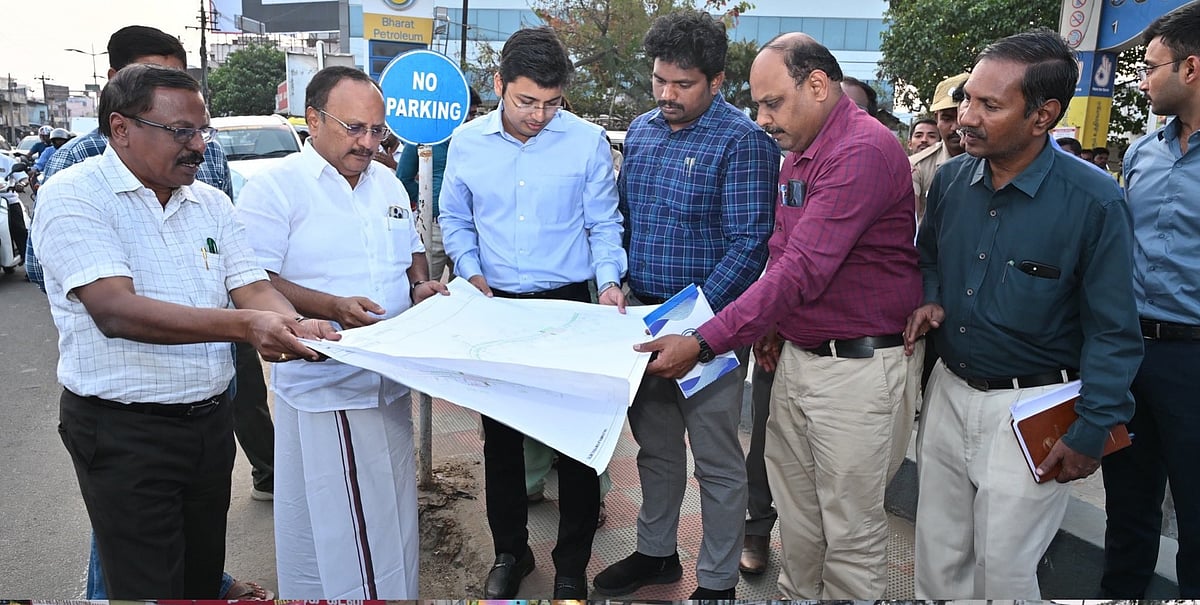 `டேக் ஆஃப்’ ஆகும் கோவை `மெட்ரோ ரயில்’ திட்டம் - சத்தி சாலையில் அதிகாரிகள் ஆய்வு