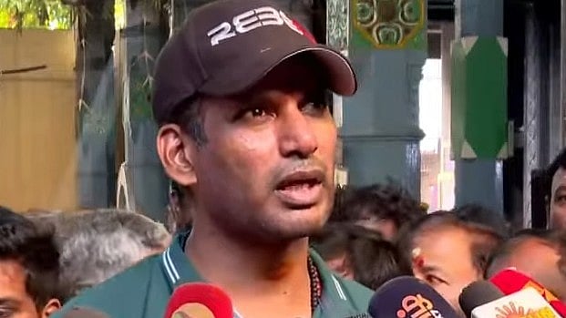Vishal : 'நான் அரசியலுக்கு வரக்கூடாது என்று வேண்டிக்கொள்கிறேன்; ஏனெனில்..!' - விஷால் ஓப்பன் டாக்
