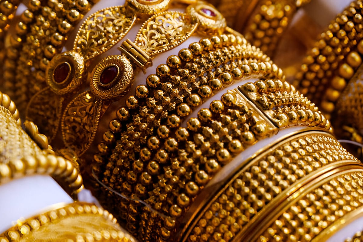 Gold Rate: தங்கம் விலை குறைந்தது... இதே நிலைமை நீடிக்குமா, தொடர்ந்து குறையுமா?!